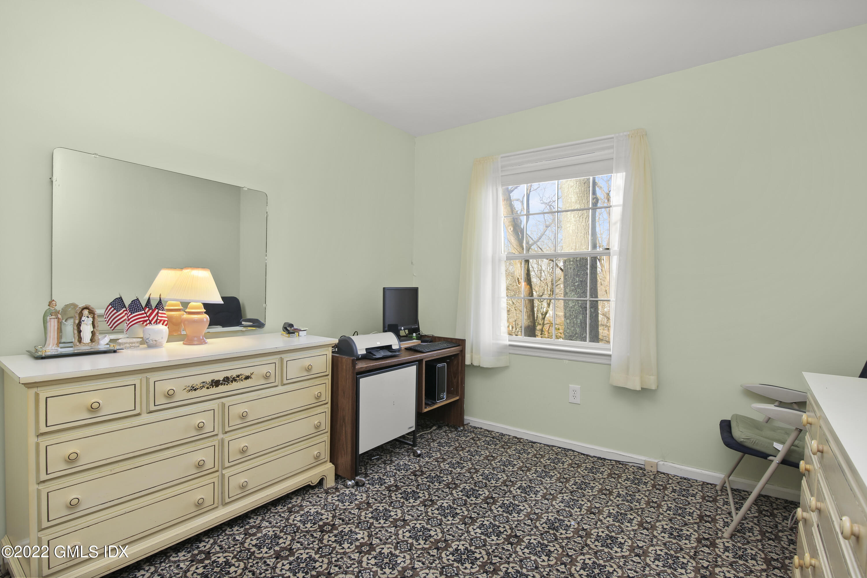 33 Talbot Lane, Unit 14 Greenwich, CT 06830 - Photo 12 of 15 33 Talbot Ln Greenwich CT-print-019-016-