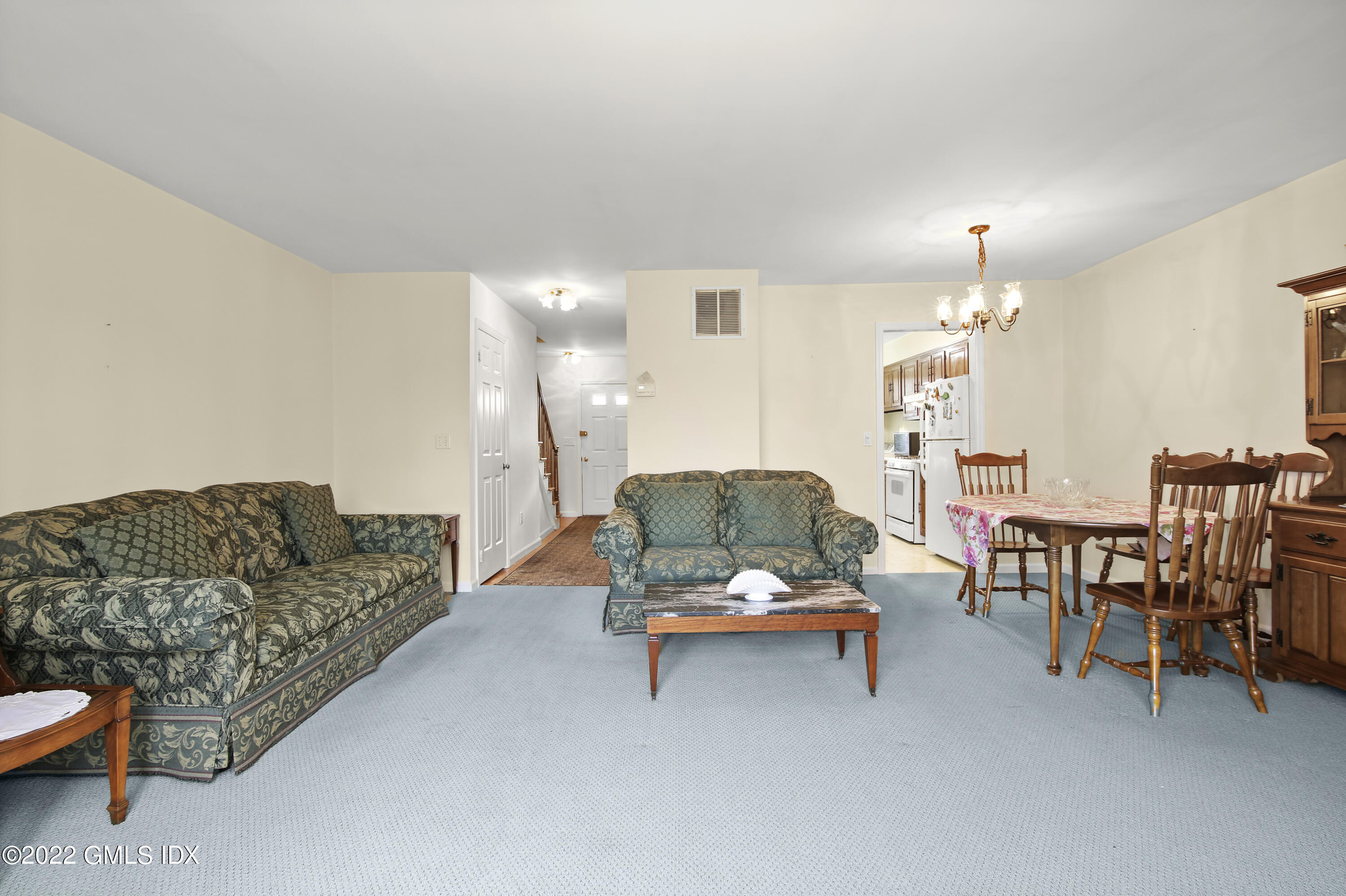33 Talbot Lane, Unit 14 Greenwich, CT 06830 - Photo 8 of 15 33 Talbot Ln Greenwich CT-print-014-011-