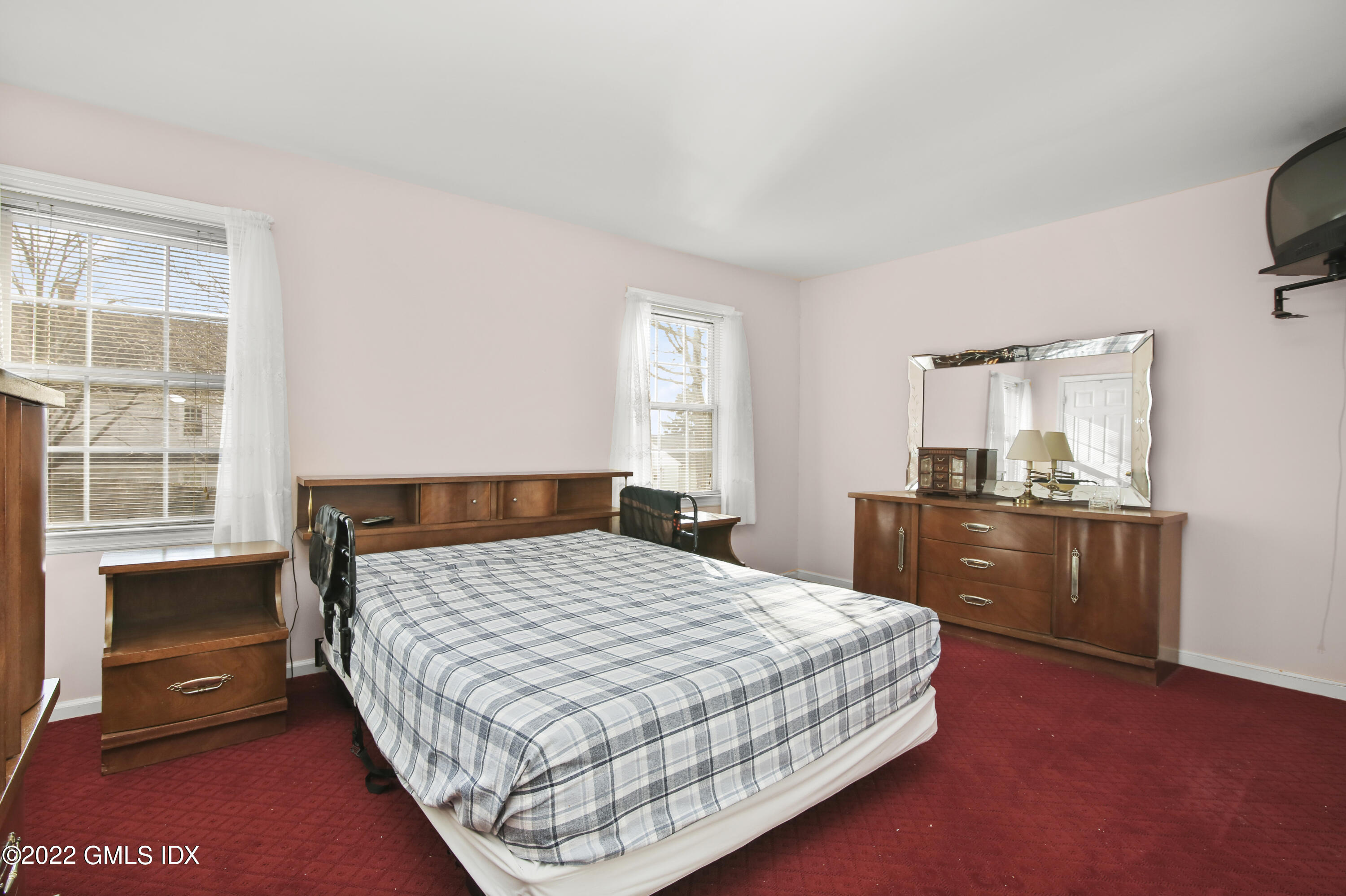 33 Talbot Lane, Unit 14 Greenwich, CT 06830 - Photo 9 of 15 33 Talbot Ln Greenwich CT-print-016-012-