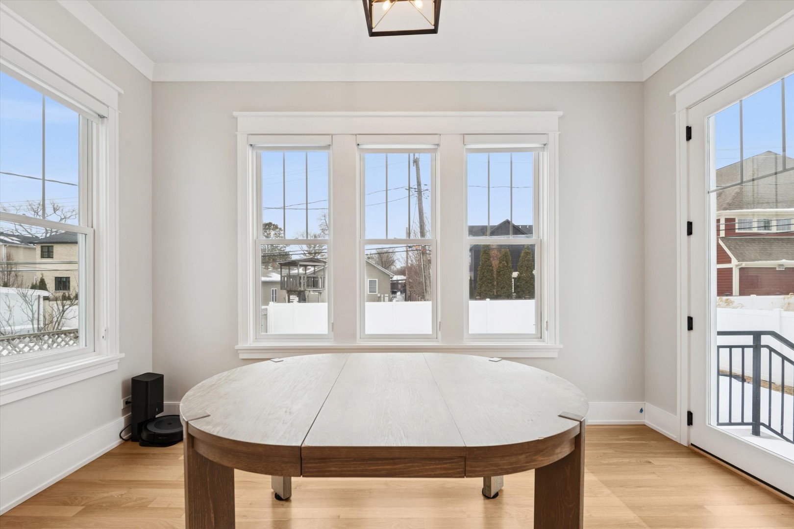 548 South Fairview Avenue Elmhurst, IL 60126 - Photo 15 of 44 a living room with table and window