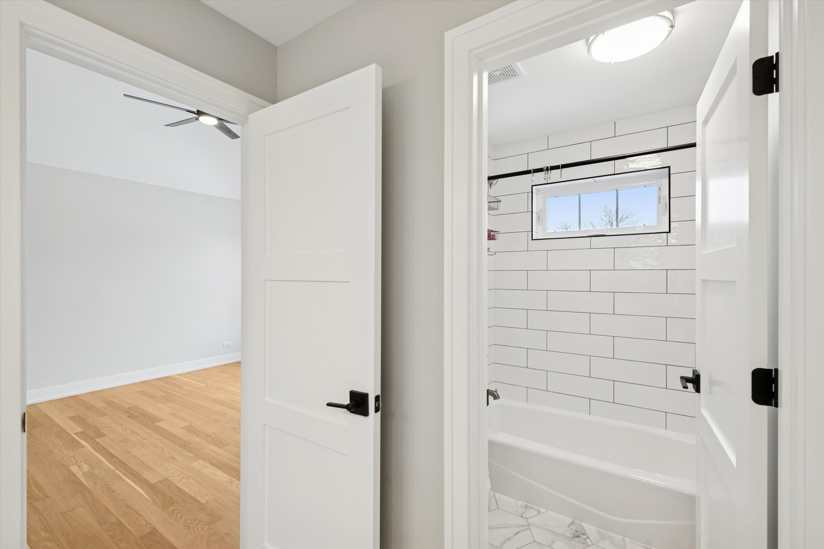 548 South Fairview Avenue Elmhurst, IL 60126 - Photo 30 of 44 a bathroom with a bathtub and shower