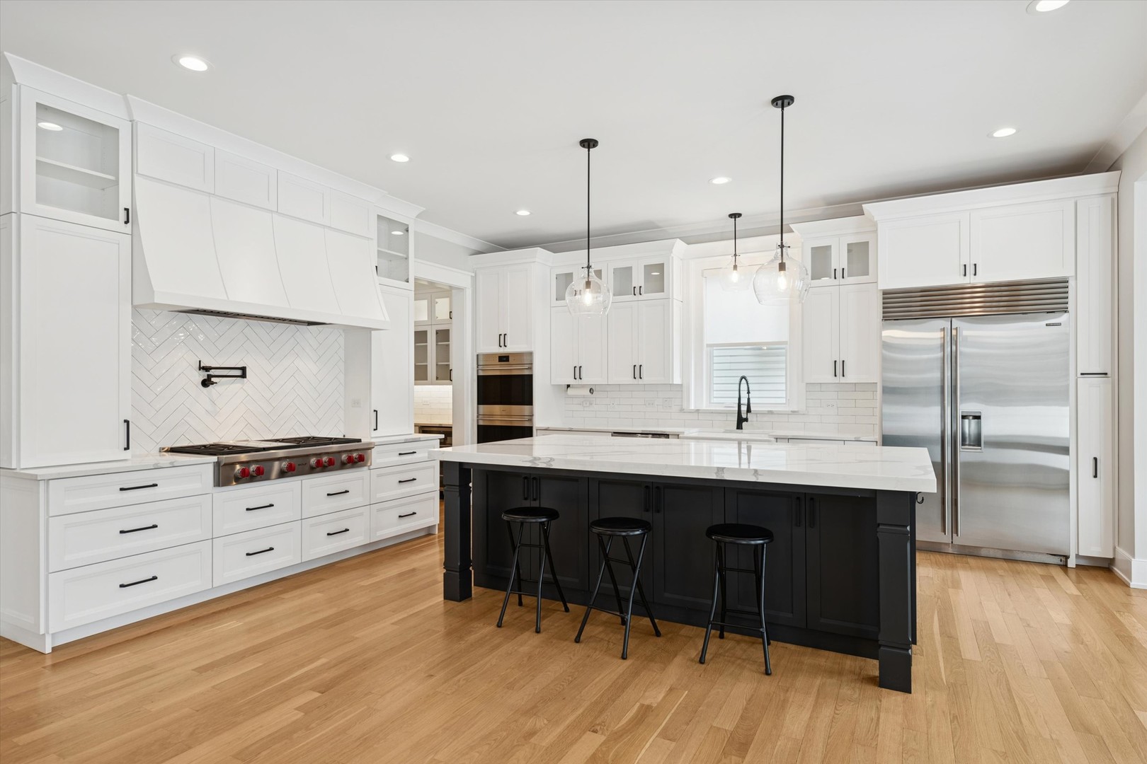548 South Fairview Avenue Elmhurst, IL 60126 - Photo 8 of 44 a large kitchen with cabinets