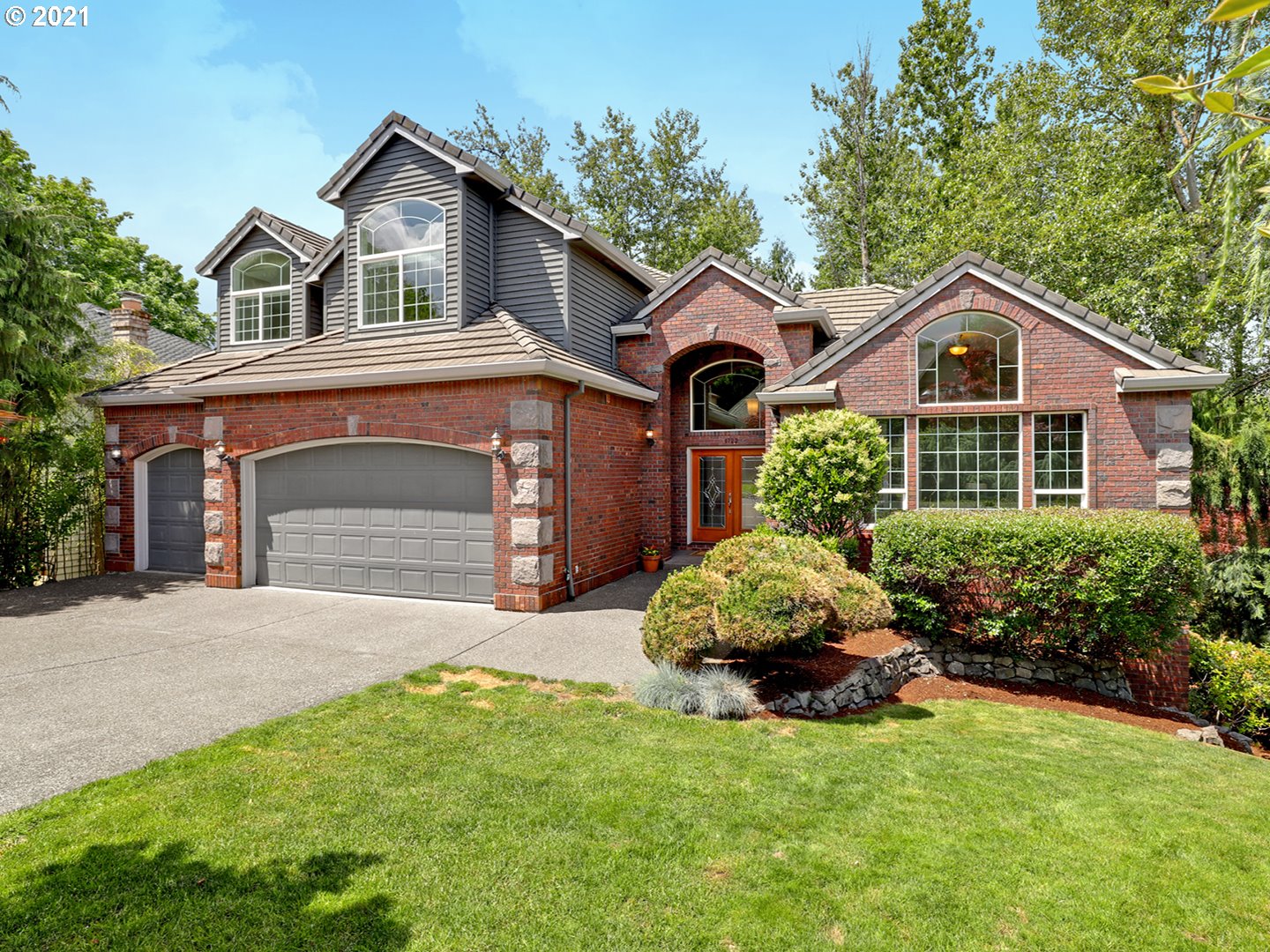 1722 Northwest Mill Pond Road Portland, OR 97229 - Photo 1 of 32 Gallery Image 1