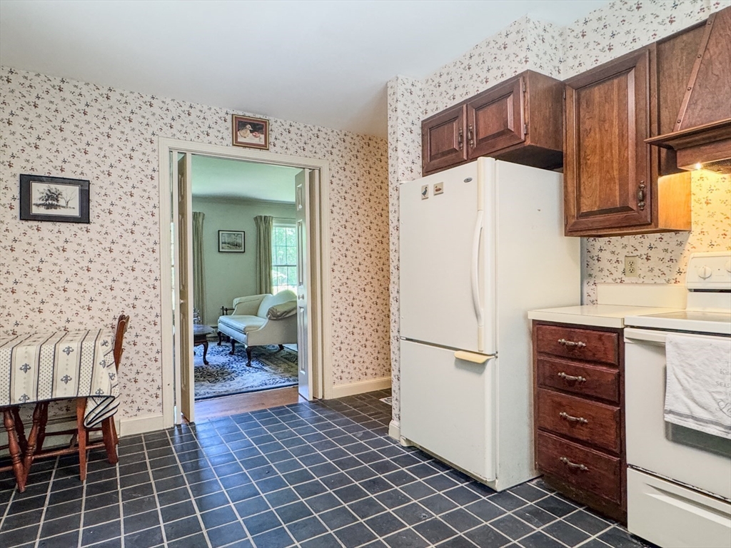 77 Old Turnpike Road Northfield, MA 01360 - Photo 8 of 35