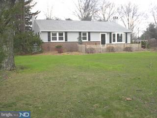 418 Privet Road Horsham, PA 19044 - Photo 1 of 6 Gallery Image 1