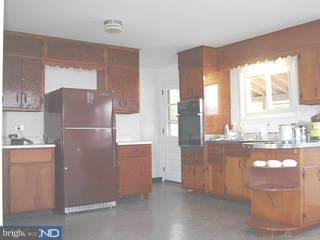 418 Privet Road Horsham, PA 19044 - Photo 2 of 6 Gallery Image 2