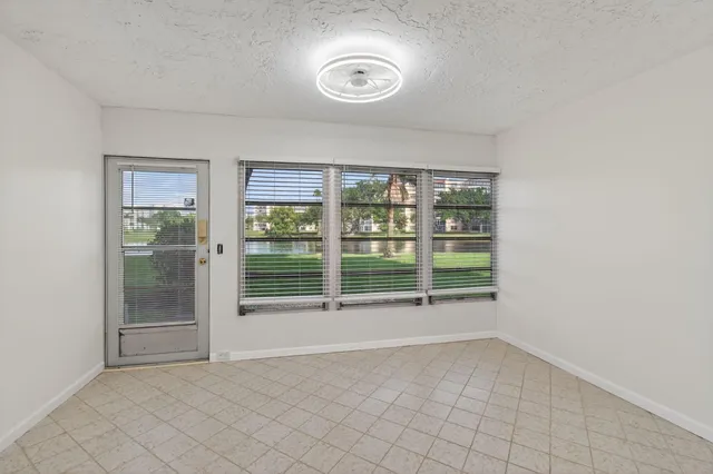 $1,800 | 26 Abbey Lane, Unit 108, Delray Beach, FL 33446