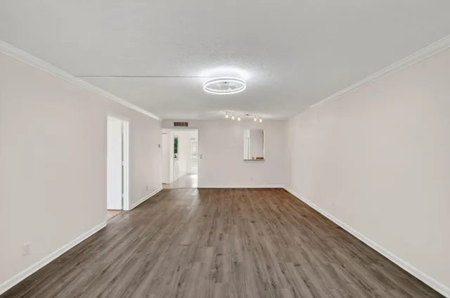 $1,800 | 26 Abbey Lane, Unit 108, Delray Beach, FL 33446