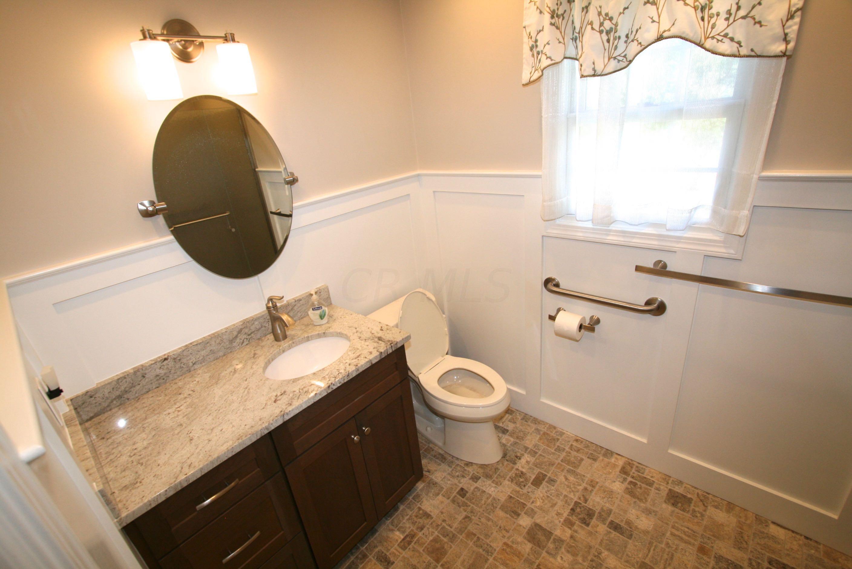 4335 Stratton Road Columbus, OH 43220 - Photo 13 of 25