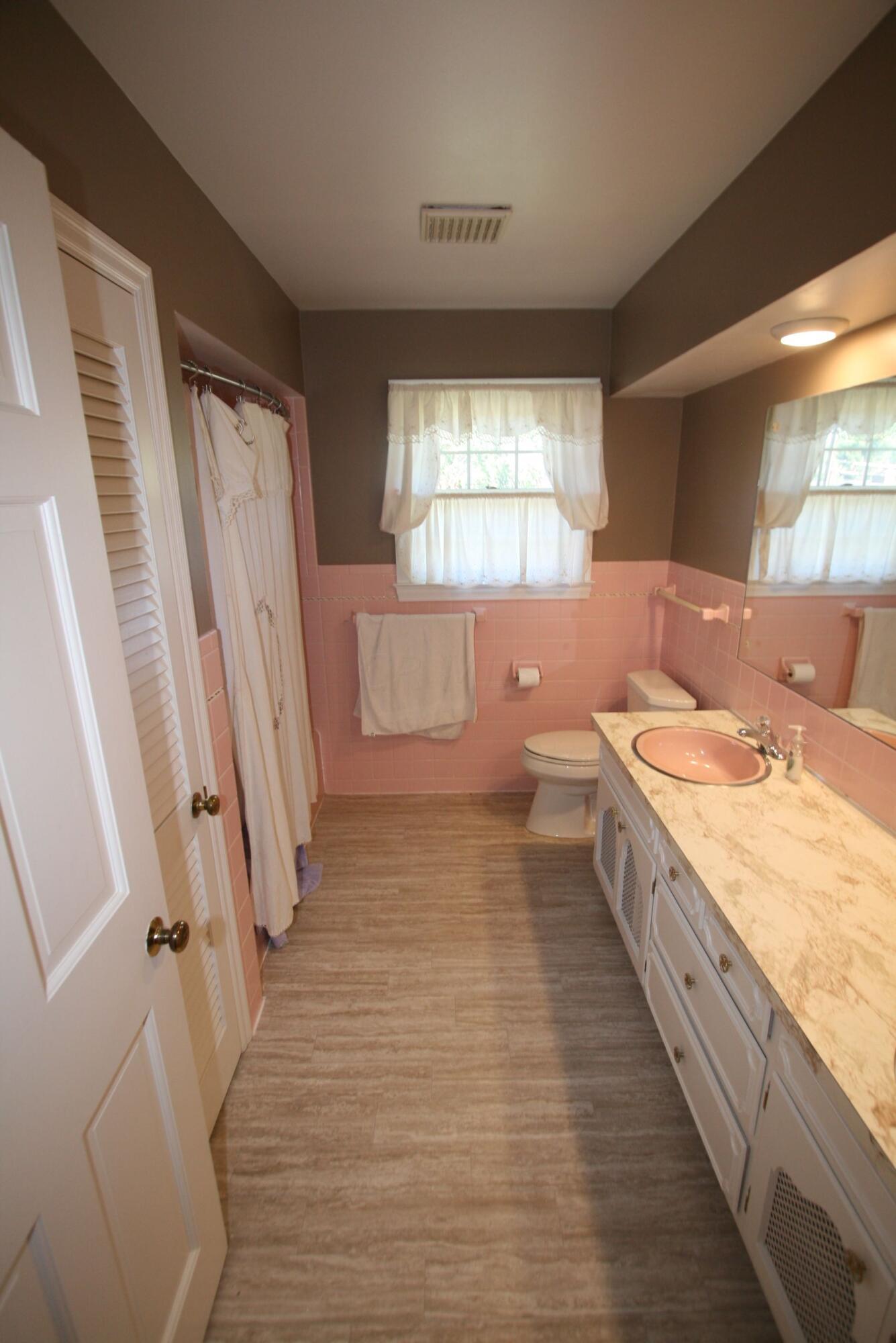 4335 Stratton Road Columbus, OH 43220 - Photo 21 of 25