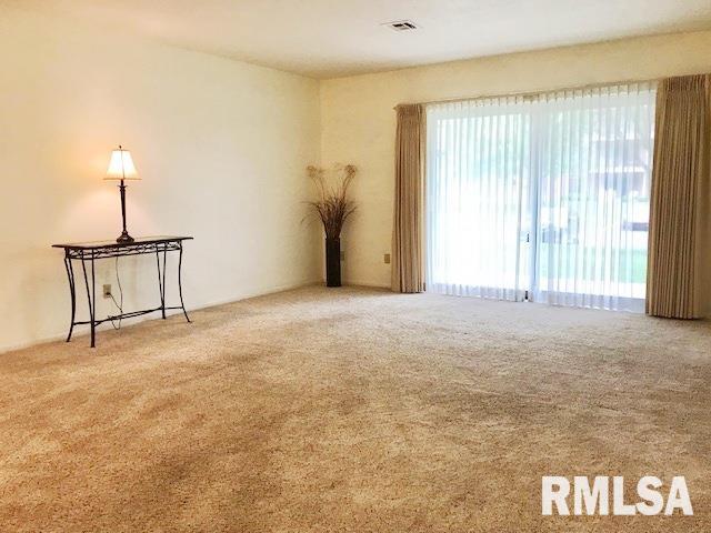 1360 Kimberly Ridge Road, Unit 104 Bettendorf, IA 52722 - Photo 11 of 20