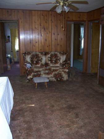 5901 Shipman Road Corunna, MI 48817 - Photo 3 of 9 20101918-2.JPG