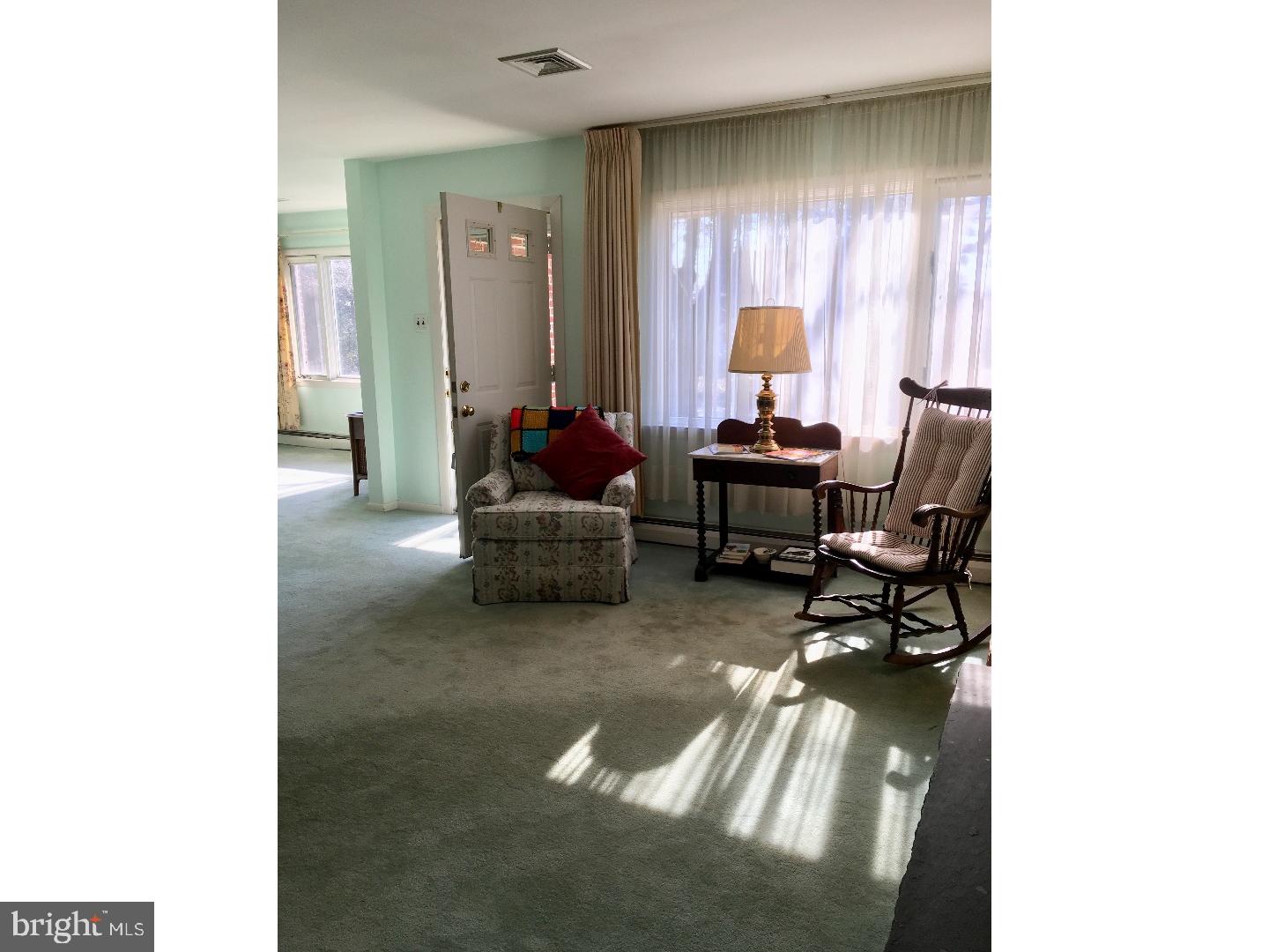 507 Pen-Ambler Road Ambler, PA 19002 - Photo 5 of 25 Living Room