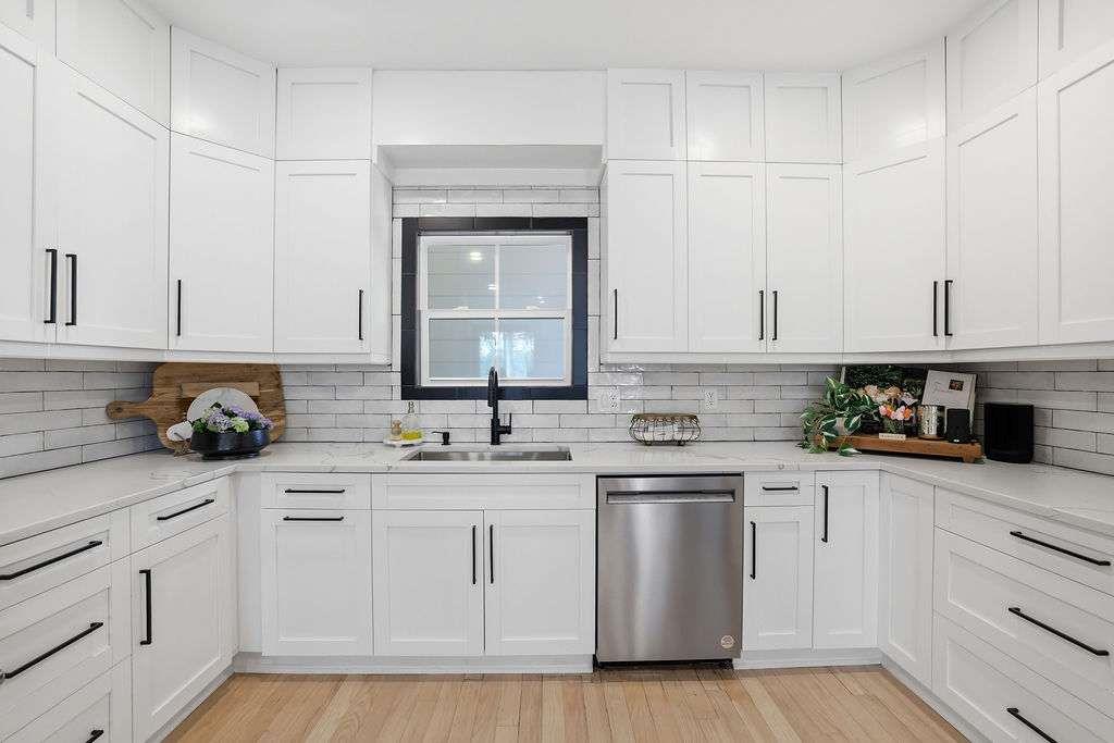 6093 Shadburn Ferry Road Buford, GA 30518 - Photo 22 of 67