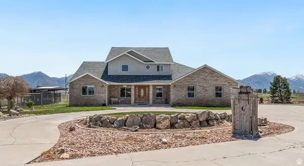 $1,299,900 | 3847 West 6800 South, Benjamin, UT 84660