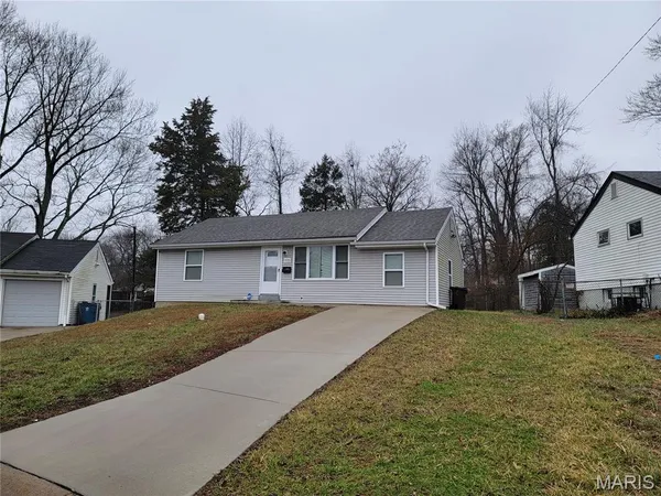 $1,400 | 333 South Marguerite Avenue, Ferguson, MO 63135