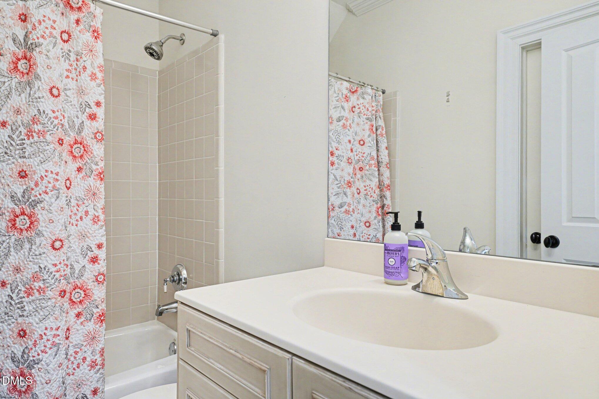 97514 Franklin Ridge Chapel Hill, NC 27517 - Photo 39 of 54 020_file_1346