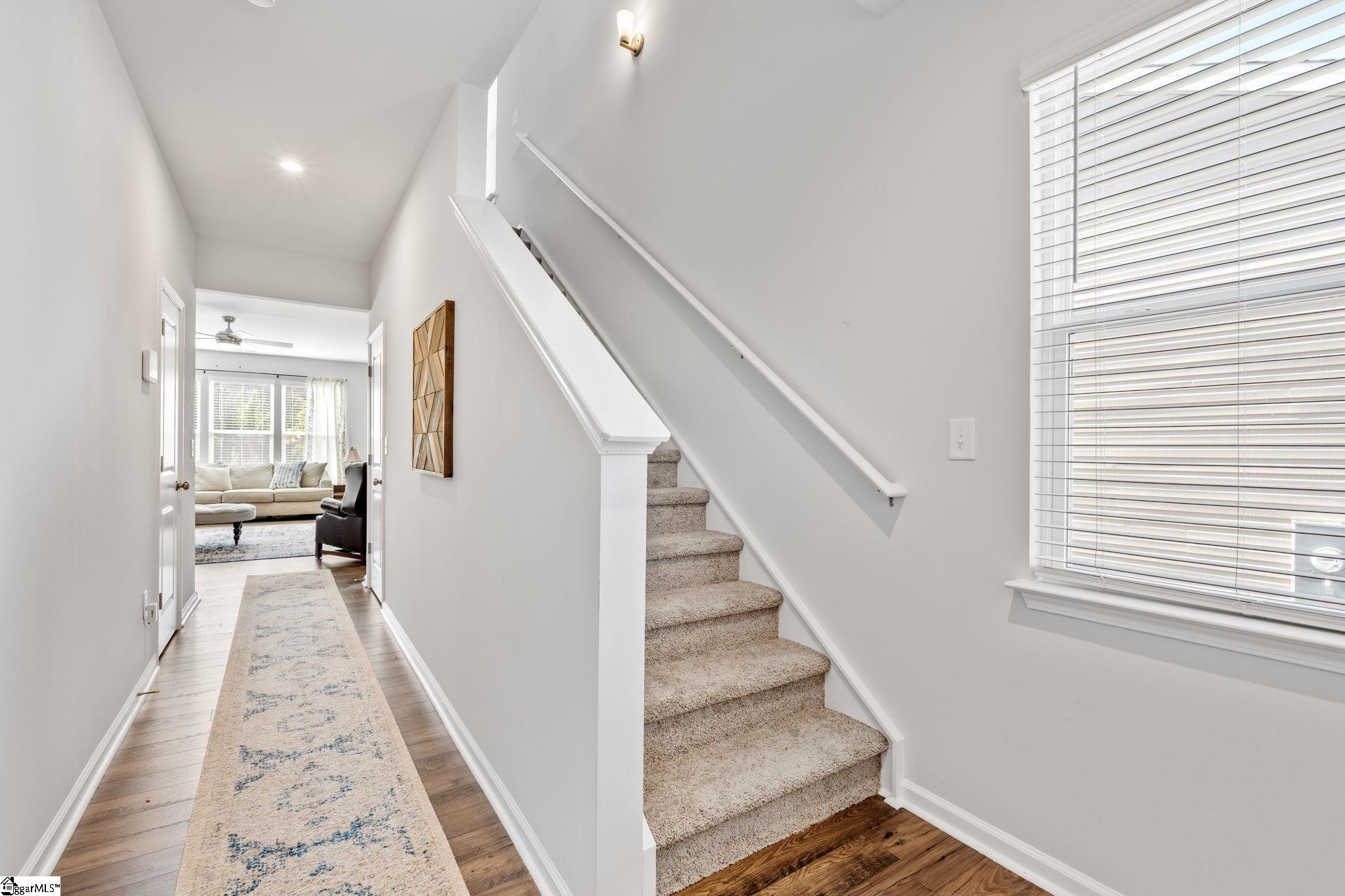 310 Poinsett Bridge Way Greenville, SC 29607 - Photo 6 of 32