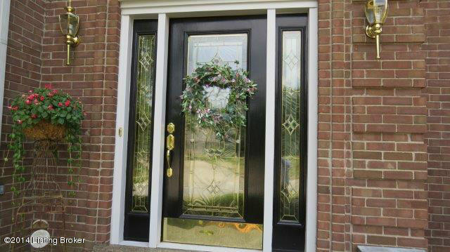 1906 Hillcircle Road Louisville, KY 40214 - Photo 4 of 63 front entry