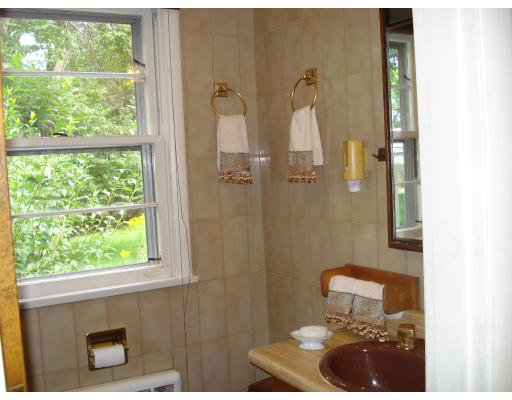 75 Spring Valley Road Belmont, MA 02478 - Photo 8 of 10