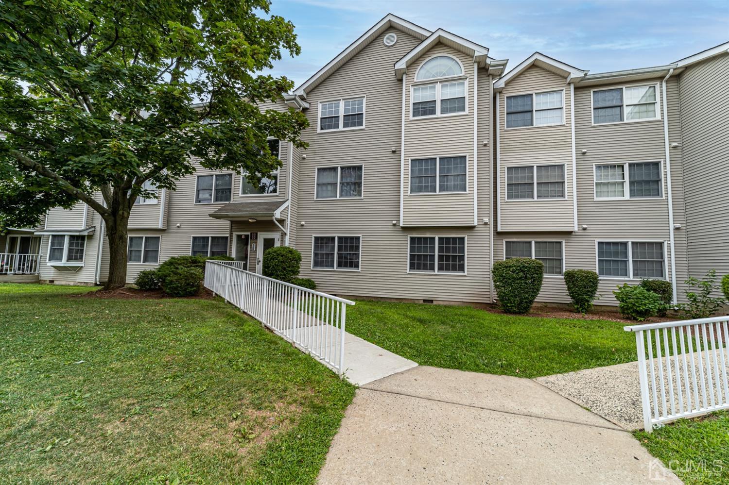 522 Edpas Road, Unit 522 New Brunswick, NJ 08901 - Photo 1 of 27