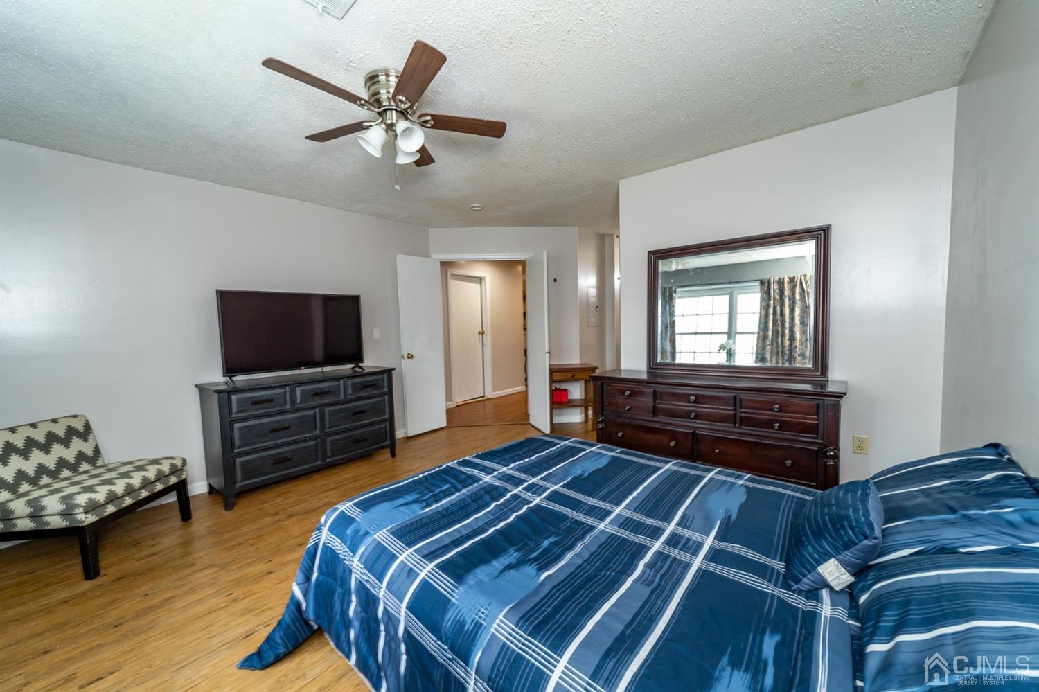 522 Edpas Road, Unit 522 New Brunswick, NJ 08901 - Photo 19 of 27