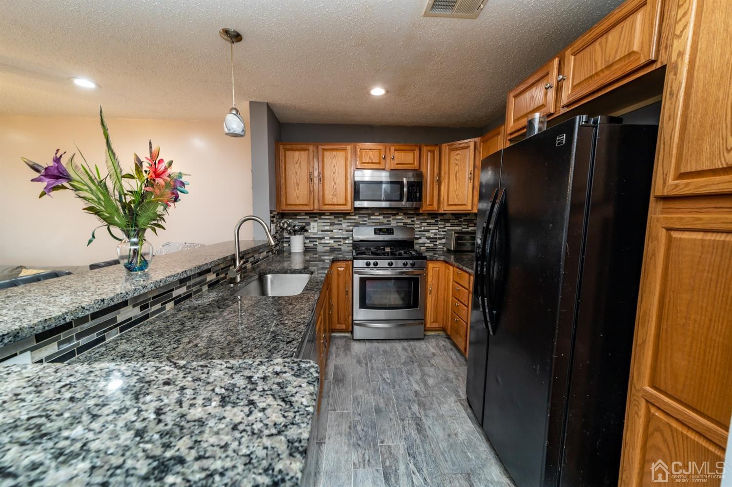 522 Edpas Road, Unit 522 New Brunswick, NJ 08901 - Photo 6 of 27