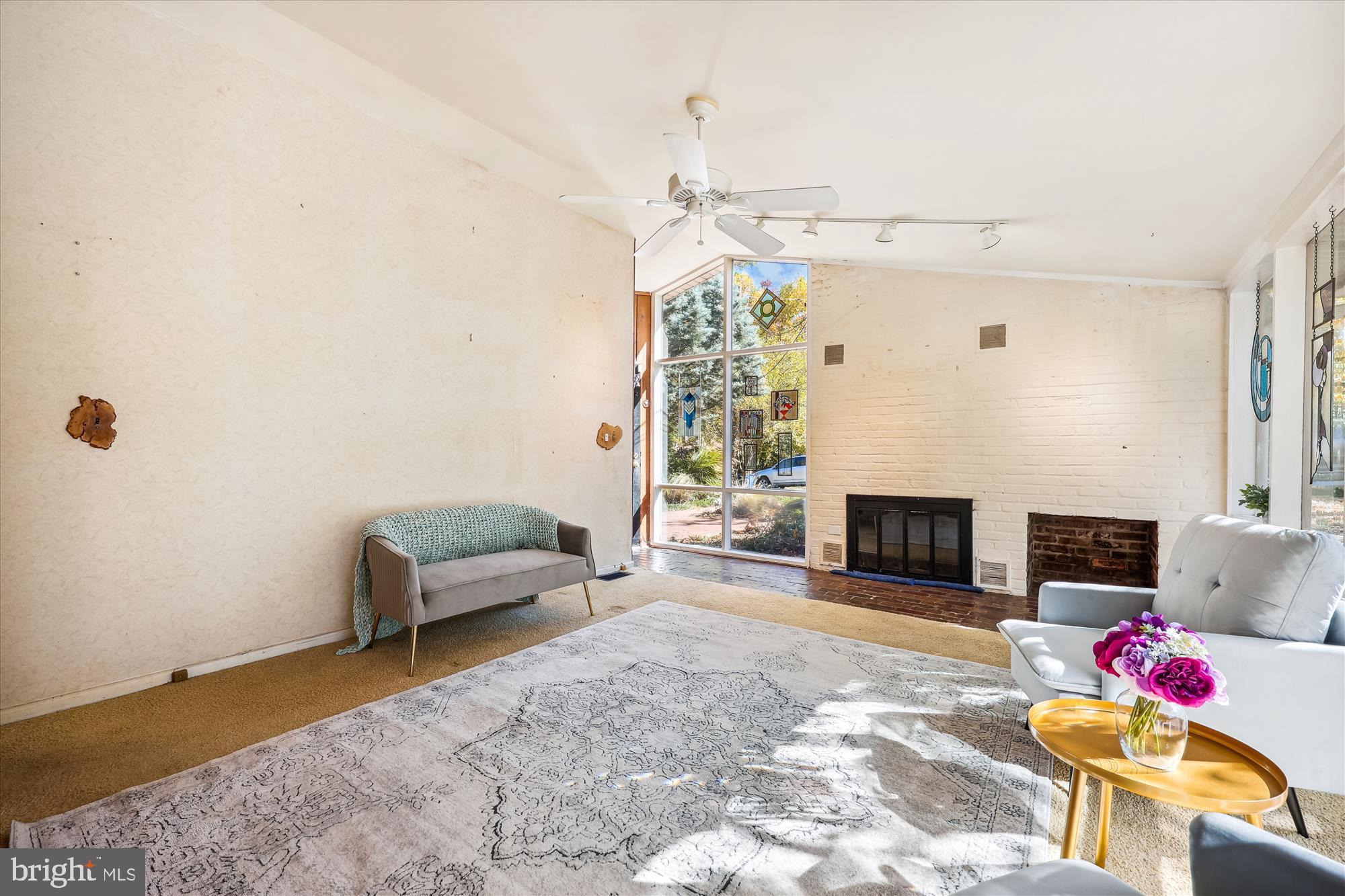 3311 Pendleton Drive Silver Spring, MD 20902 - Photo 17 of 65 Living Room