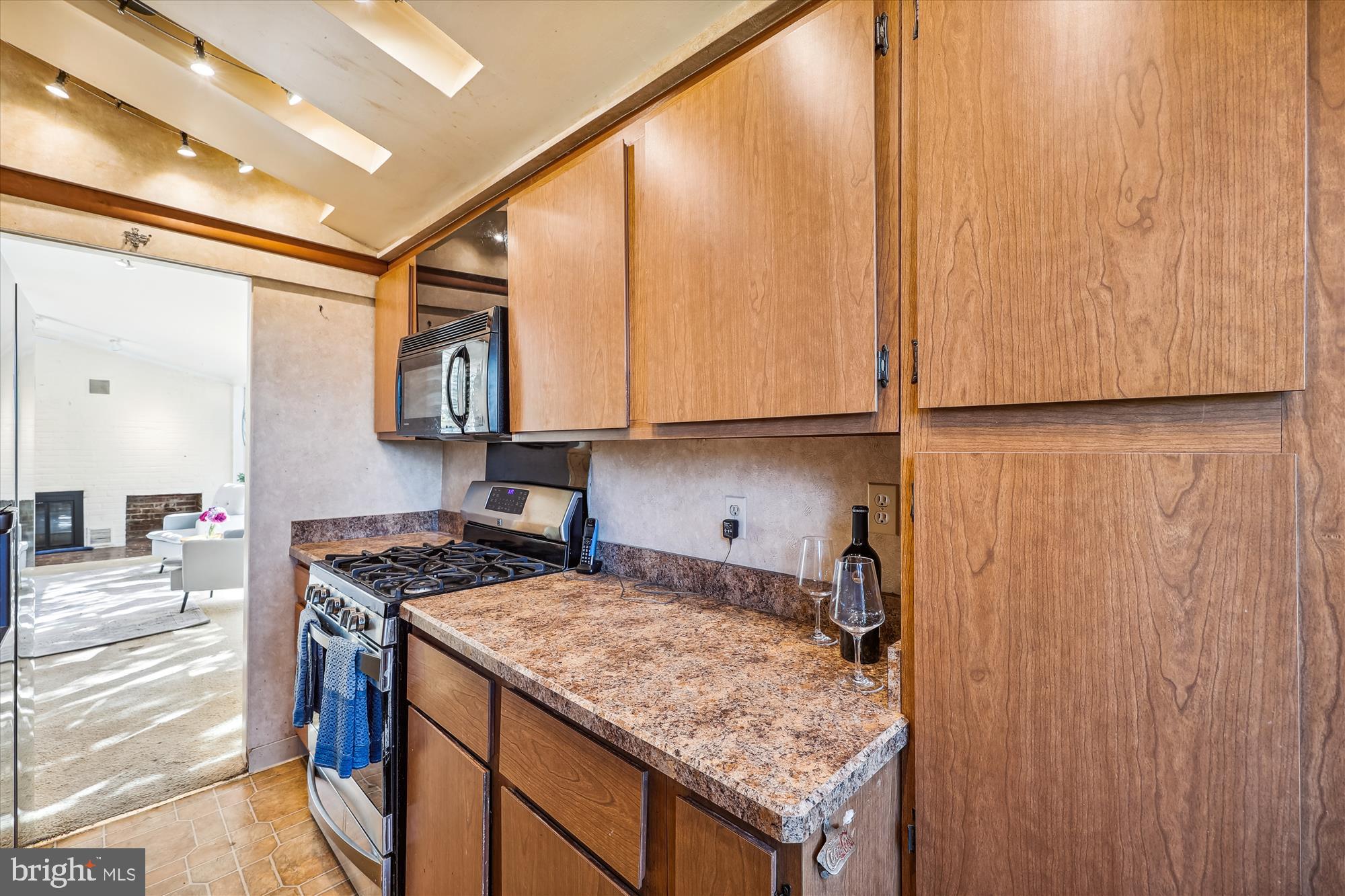 3311 Pendleton Drive Silver Spring, MD 20902 - Photo 27 of 65 Kitchen