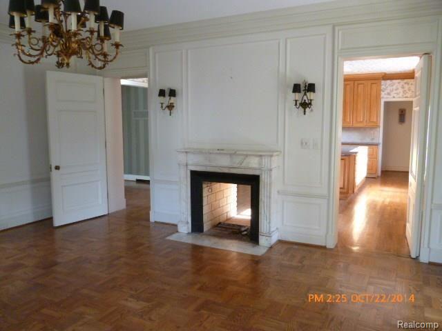 87 Cloverly Road Grosse Pointe, MI 48236 - Photo 16 of 50 family room - scene 2