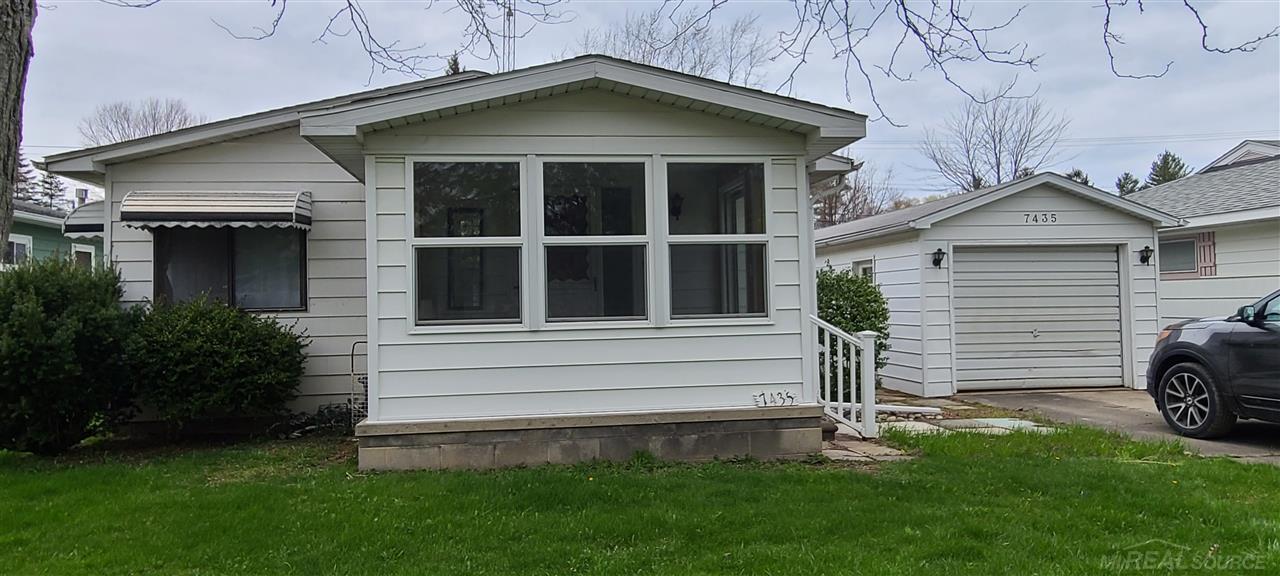 7435 Birchtree Road Lexington, MI 48450 - Photo 3 of 34