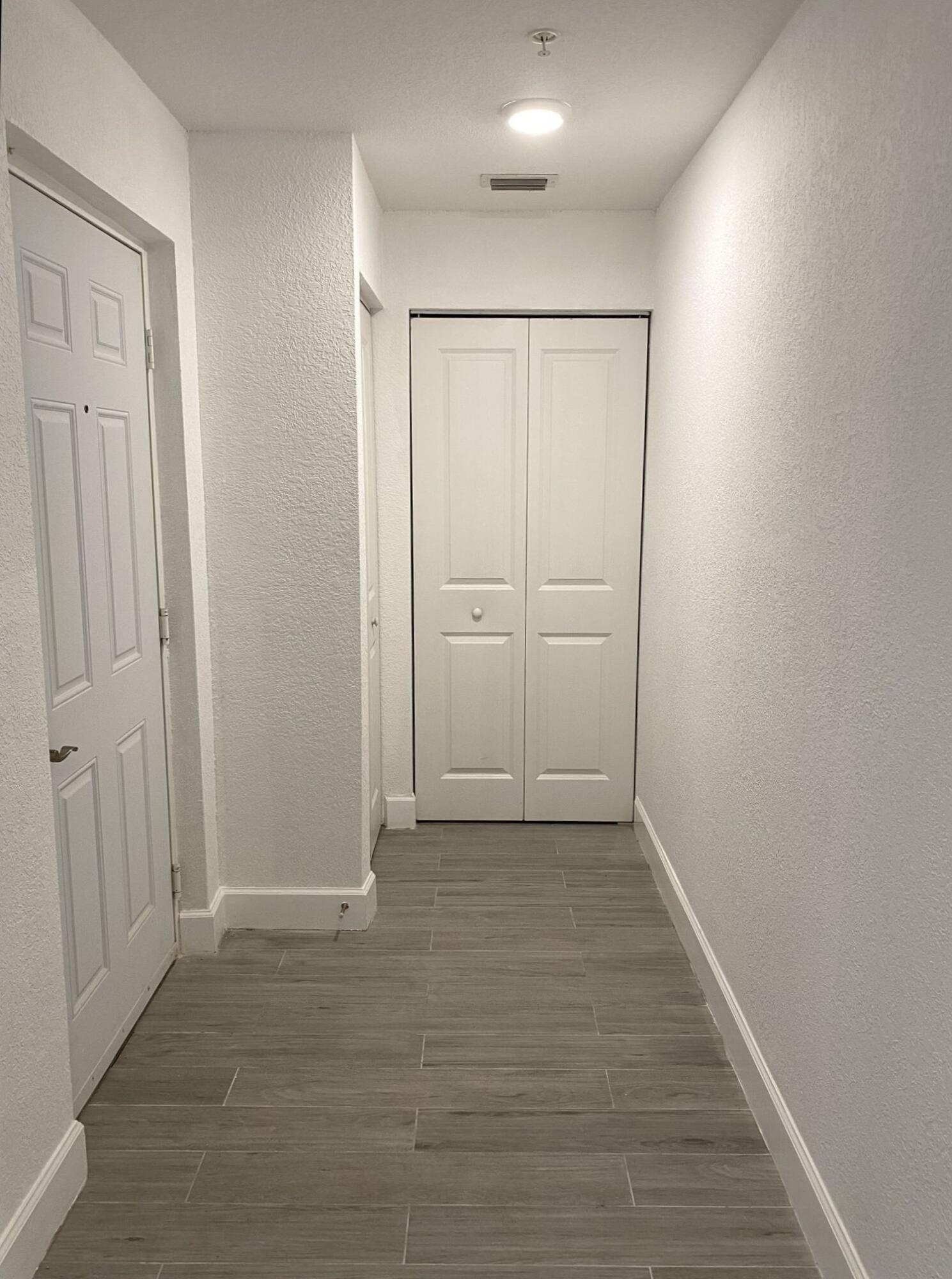 1690 Renaissance Commons Boulevard, Unit 1418 Boynton Beach, FL 33426 - Photo 7 of 21 1418_006