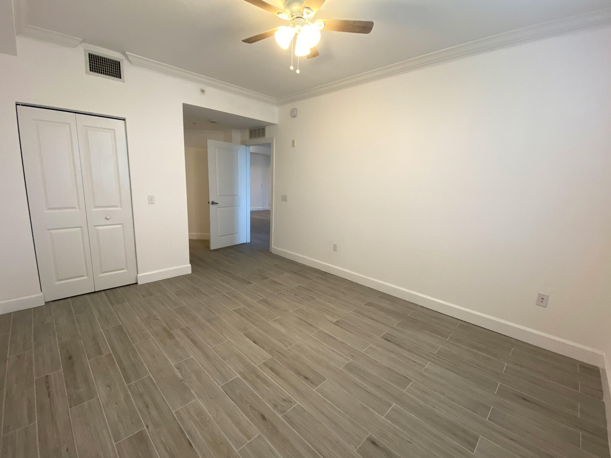 1690 Renaissance Commons Boulevard, Unit 1418 Boynton Beach, FL 33426 - Photo 9 of 21 1418_013