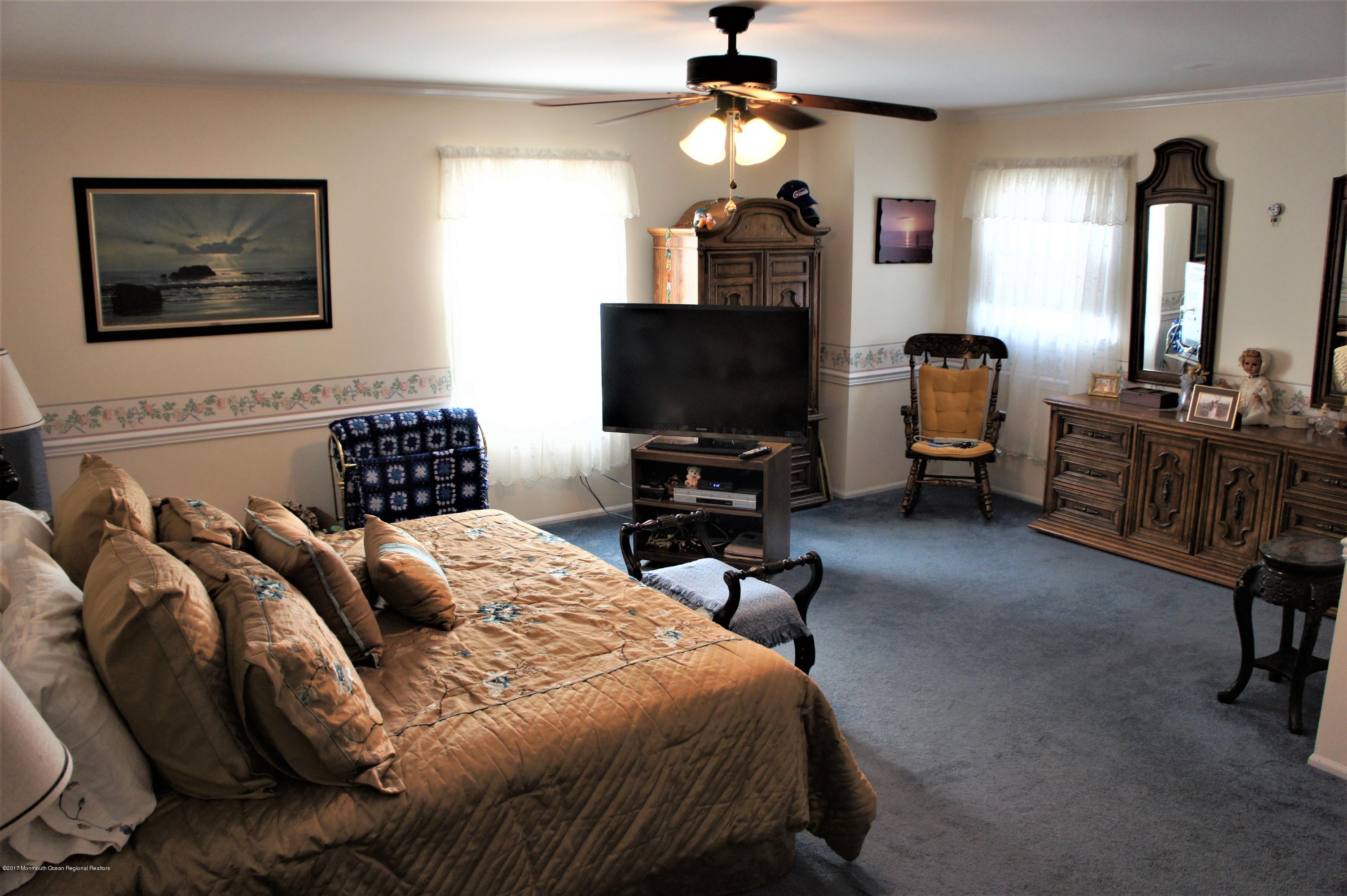 7 Reston Road Manalapan, NJ 07726 - Photo 8 of 15 DSC01945