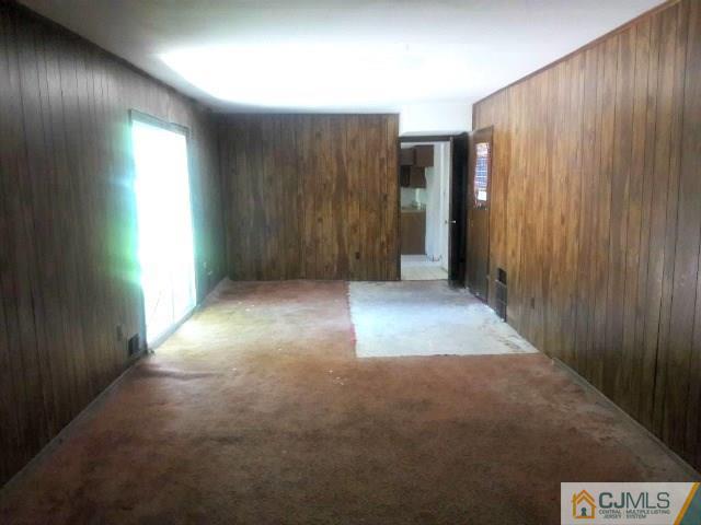 18 Ash Road Edison, NJ 08817 - Photo 11 of 25
