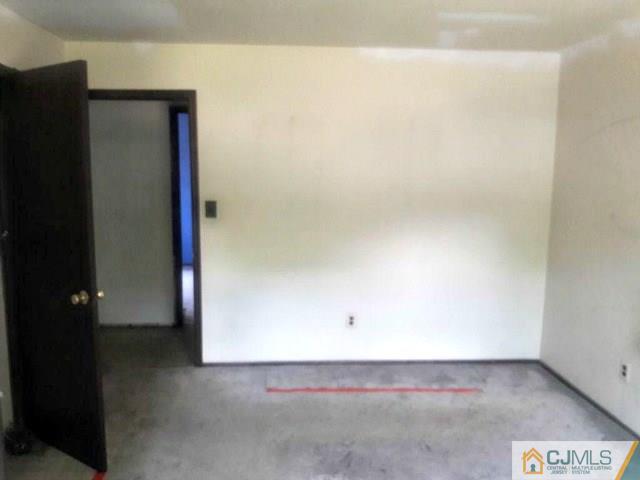18 Ash Road Edison, NJ 08817 - Photo 13 of 25