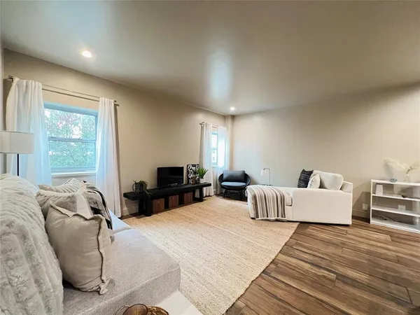 $2,195 | 6211 West Northwest Highway, Unit G224, Dallas, TX 75225