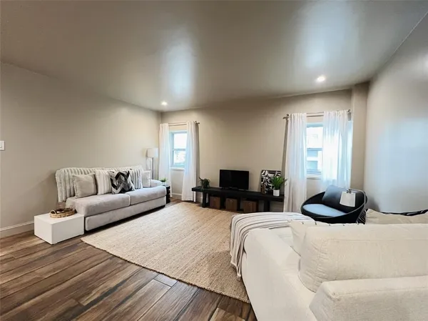 $2,195 | 6211 West Northwest Highway, Unit G224, Dallas, TX 75225