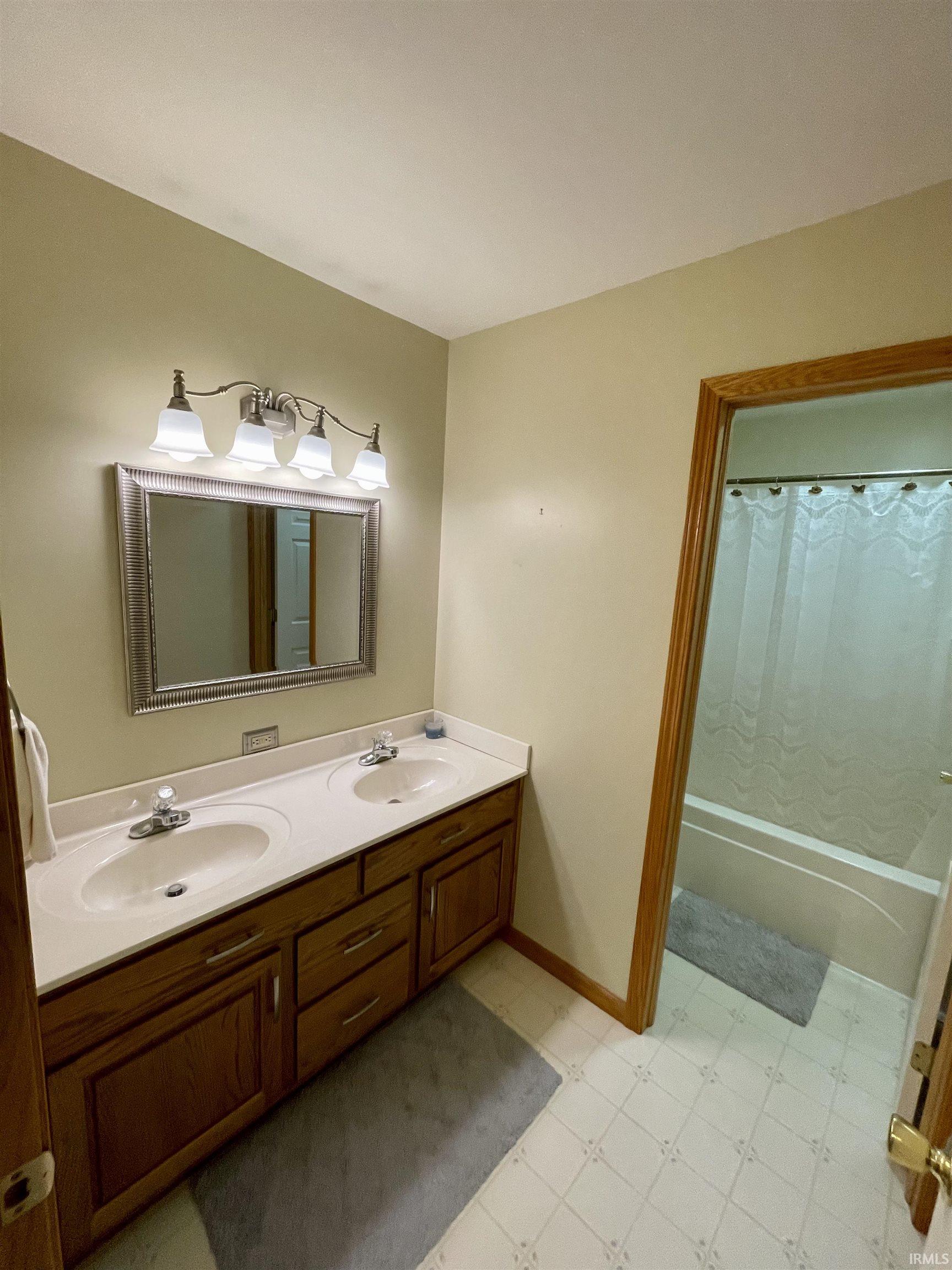 4285 Ridge Lane Washington, IN 47501 - Photo 21 of 26 Gallery Image 21