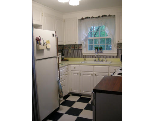 10 Drayton Road Dedham, MA 02026 - Photo 6 of 14 Gallery Image 6