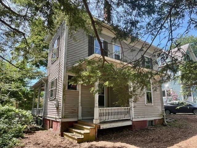 107 Riverside Drive Northampton, MA 01062 - Photo 5 of 42 Gallery Image 5
