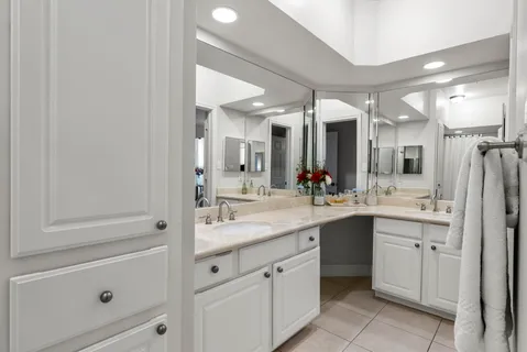 $315,000 | 7701 Rialto Boulevard, Unit 1426, Austin, TX 78735
