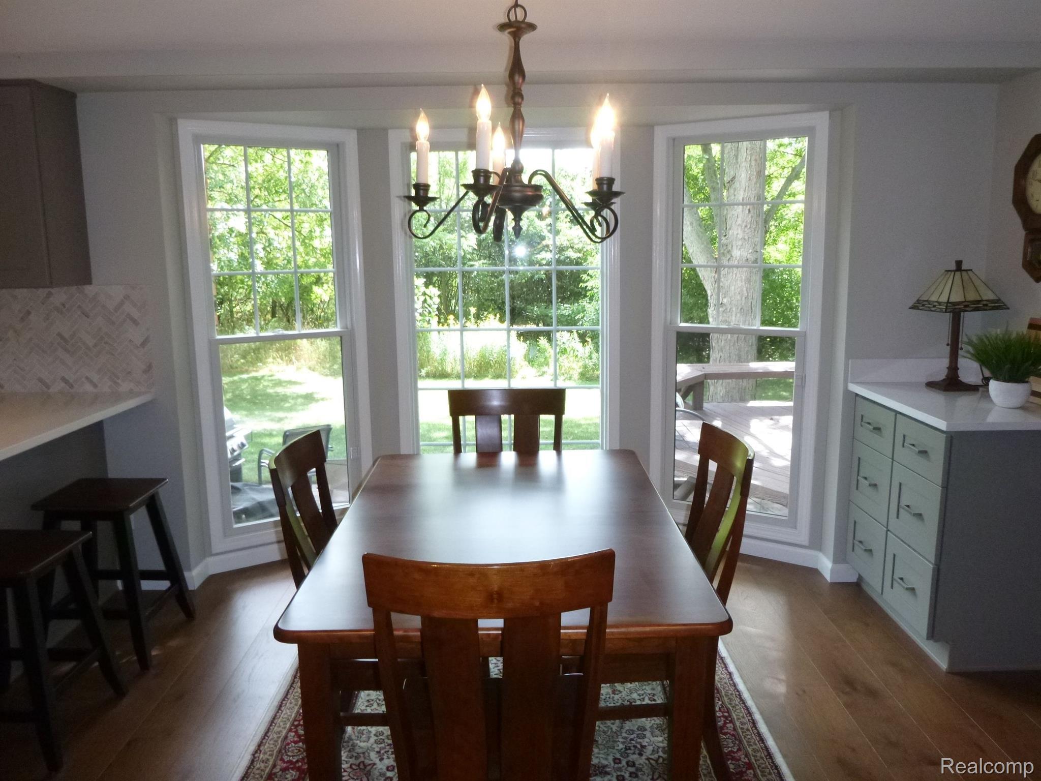 324 Shellbourne Drive Rochester, MI 48309 - Photo 20 of 31 Breakfast Nook