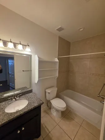 $1,700 | 16020 Fountainview Drive, Unit 17, Montgomery, TX 77356