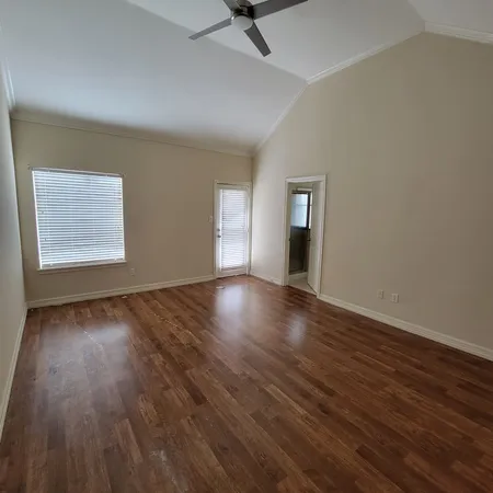 $1,700 | 16020 Fountainview Drive, Unit 17, Montgomery, TX 77356