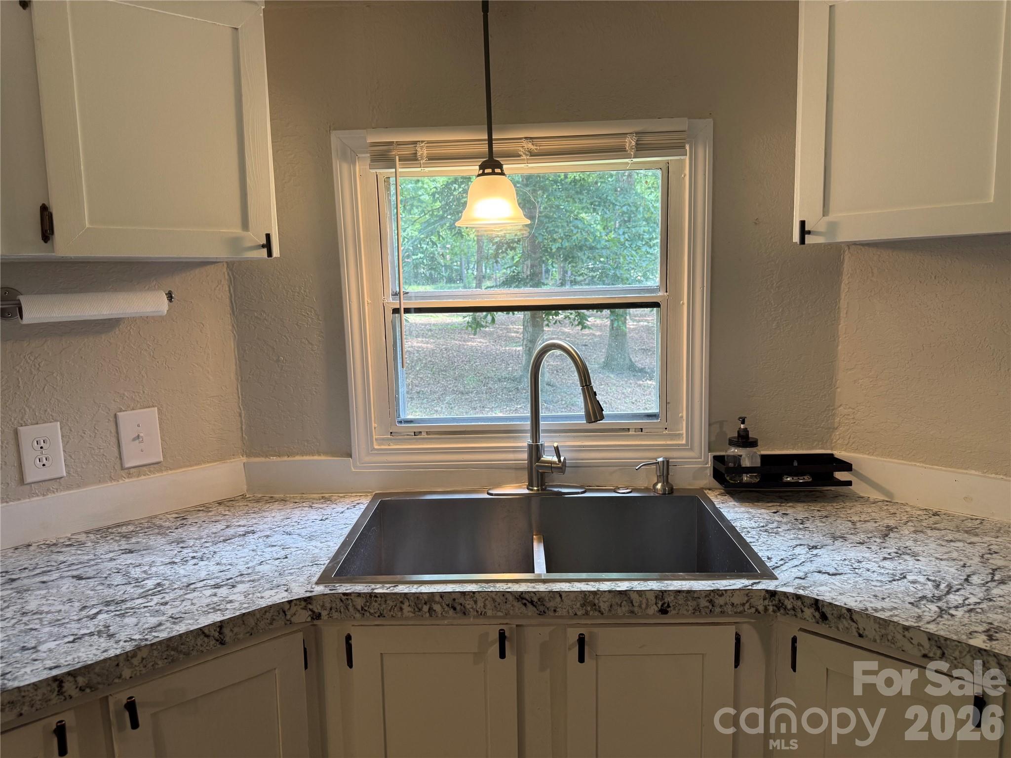 1140 Love Valley Road Clover, SC 29710 - Photo 10 of 27