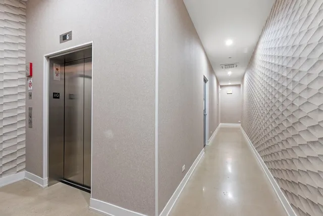 $3,549 | 2317 North Clark Street, Unit 410, Chicago, IL 60614