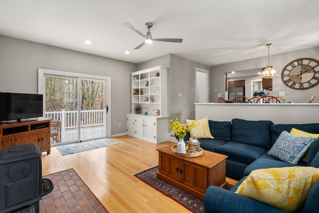 41 Old Coach Road Sudbury, MA 01776 - Photo 14 of 42