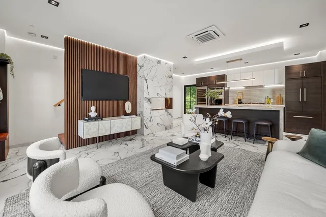 $5,150,000 | 27 Oakwood Road, Newton, MA 02466