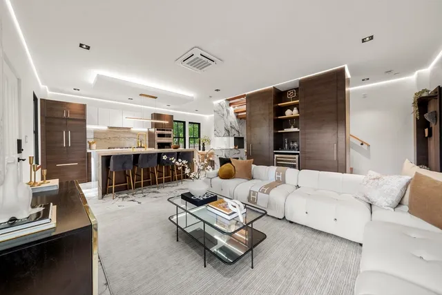 $5,150,000 | 27 Oakwood Road, Newton, MA 02466